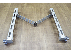 19インチラック用機器取付治具 　「ラック～ん」
